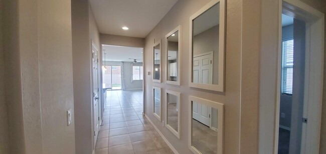 Building Photo - Rent-to-Own House - 3 BD, 2 BA - Goodyear ...