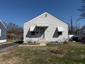 Building Photo - 8015 Aline Ave