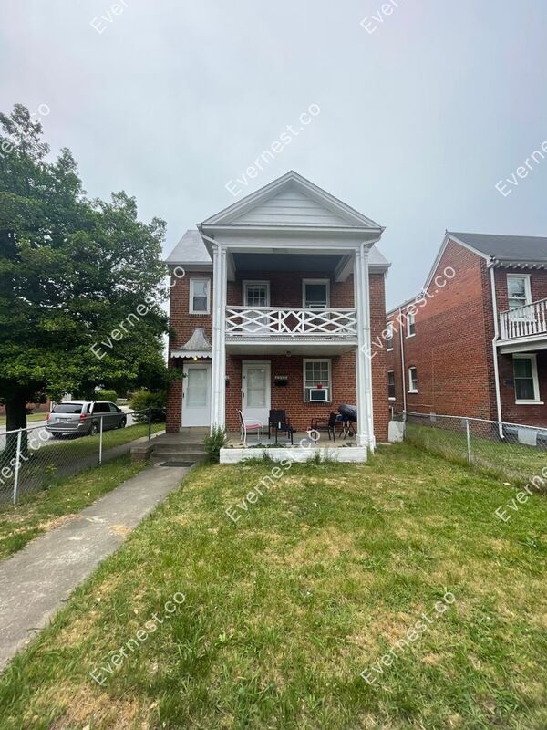 Foto principal - 2500 North Ave
