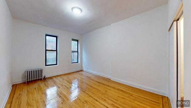 Building Photo - 520 E 83rd St