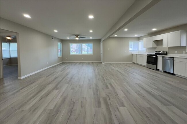 Foto del edificio - 2214 5th Ave N