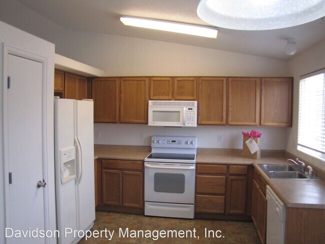 Building Photo - 3 br, 2.5 bath House - 6703 Balance Circle