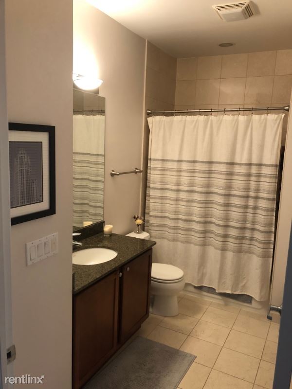 Building Photo - 2 br, 2 bath Condo - 3131 W Logan Blvd