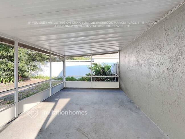 Building Photo - 808 Delfino Pl