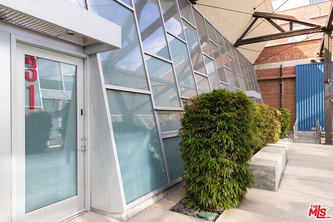 Foto del edificio - 130 S Hewitt St