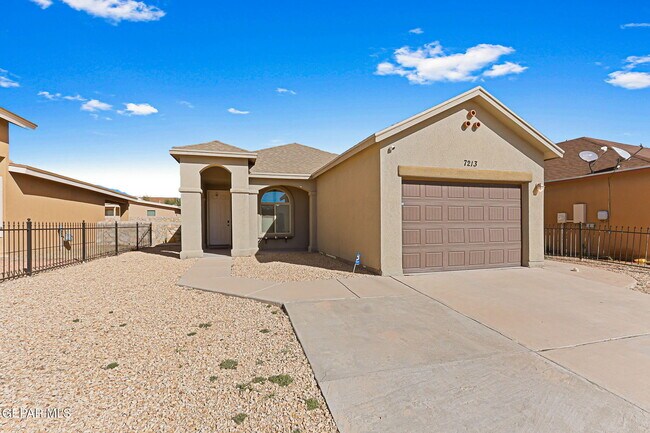 Foto del edificio - 7213 Copper Trail Ave