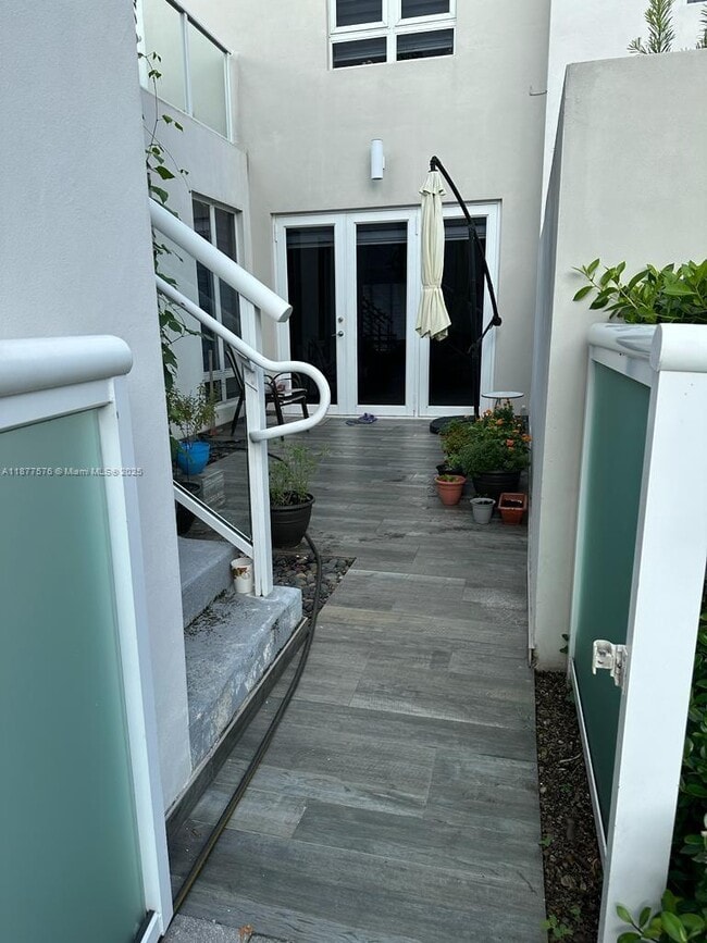 Foto del edificio - 6417 NW 105th Ct