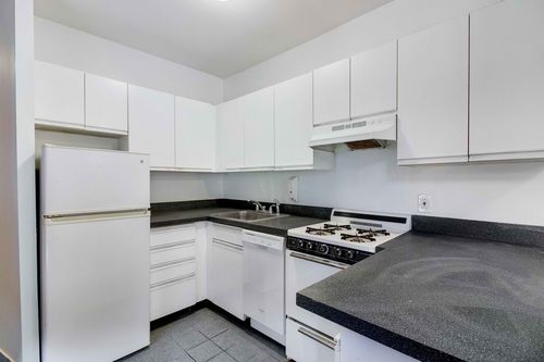 Building Photo - 369 W 51ST St