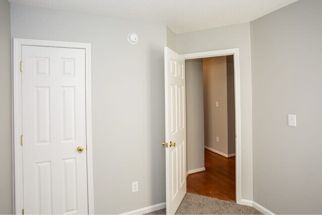 Building Photo - 313 Athens Hills Pl