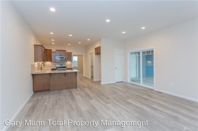 Building Photo - 3 br, 2 bath House - 505 Sand Dunes Rd