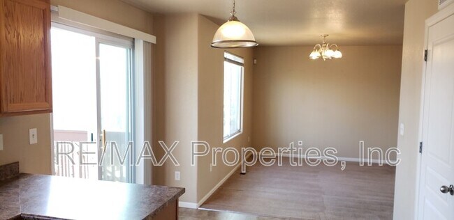 Building Photo - 213 Audubon Dr