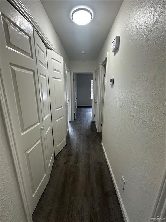 Foto del edificio - 1715 W Nolana Ave