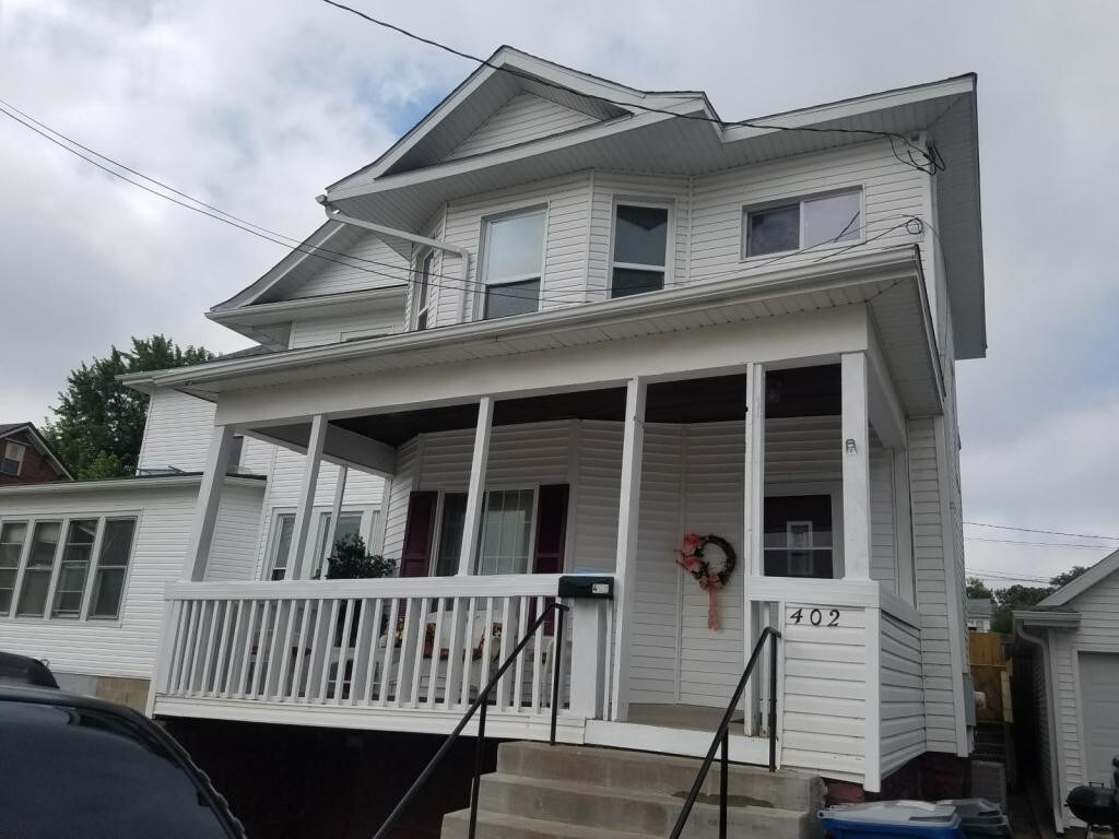 Primary Photo - 402 Chestnut St