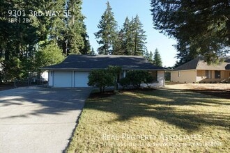 Building Photo - 9301 3rd Way SE
