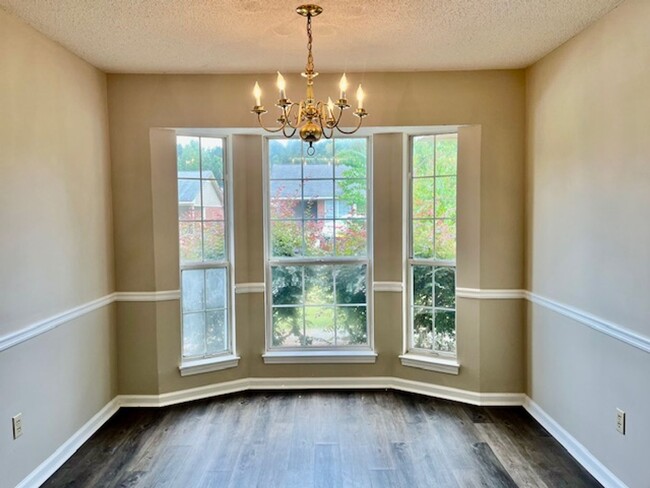 Building Photo - Rockcreek Dr #13 &amp; 15