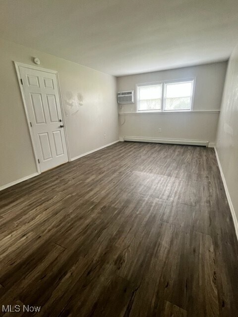 Foto del edificio - 402 Caroline Ave