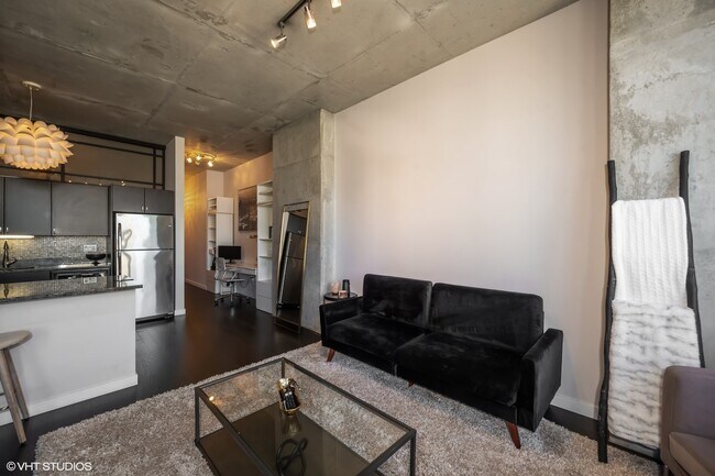 Building Photo - 235 W Van Buren St