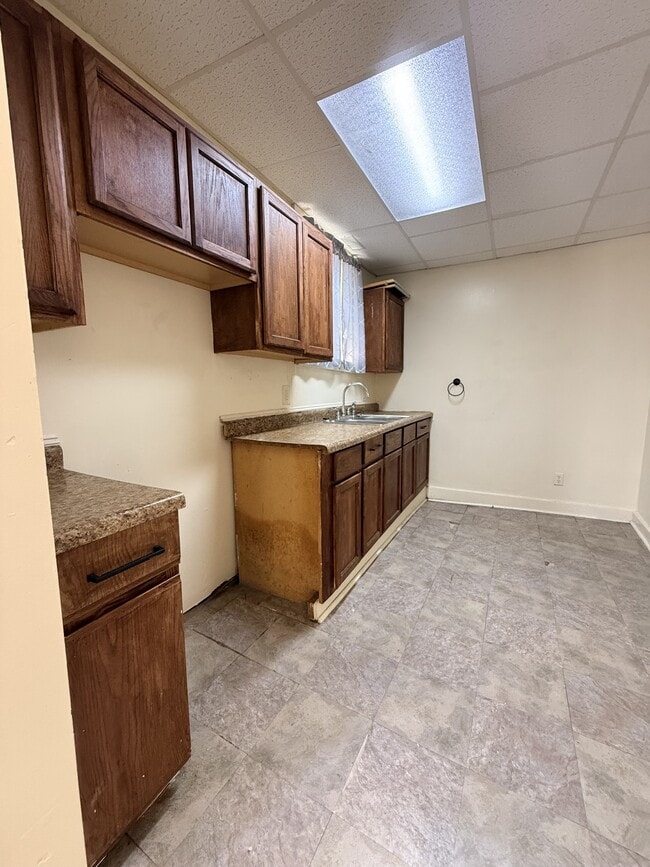 Building Photo - 500 N Shore Dr