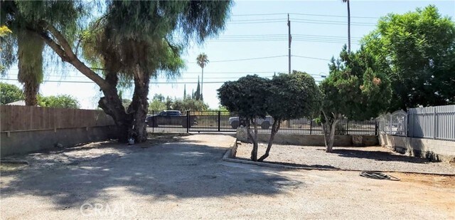 Foto del edificio - 21786 Cottonwood Ave