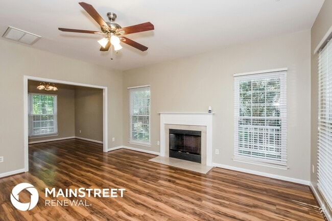 Foto del edificio - 16001 Kirsten Nicole Rd