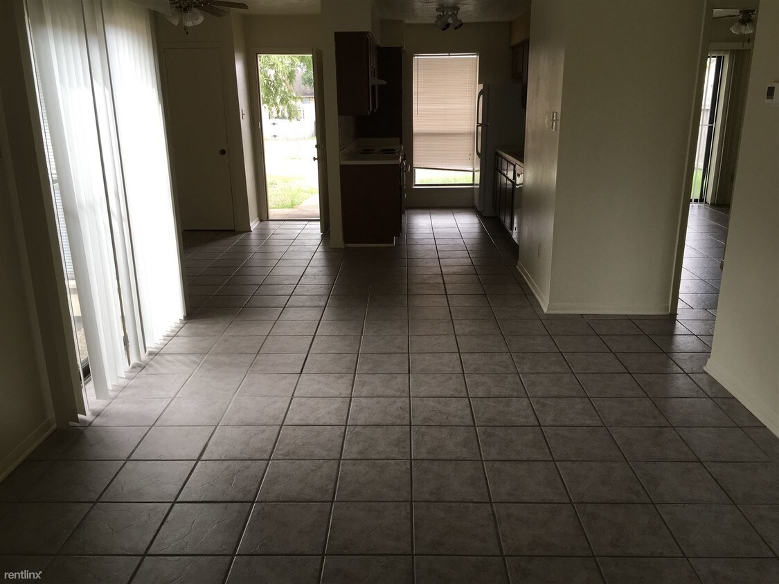 2 br, 1 bath - 2516 Cypress Dr # 2518 #2516 - 2 br, 1 bath  - 2516 Cypress Dr # 2518 #2516