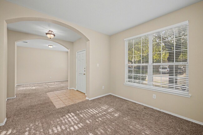 Foto del edificio - 8401 Tribute Ln
