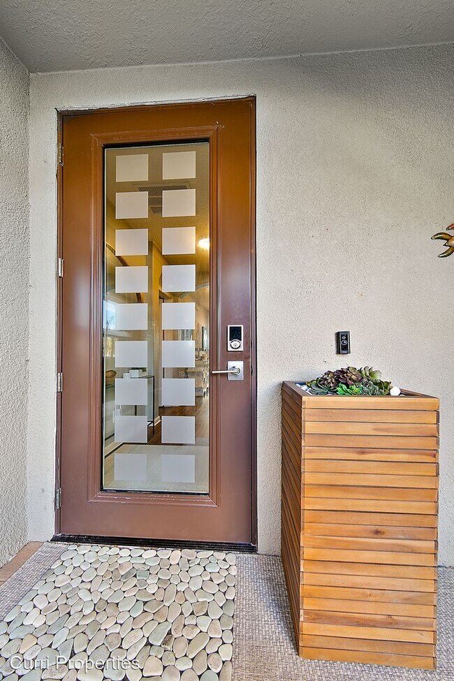 Foto del edificio - 3 br, 2.5 bath House - 131 Redondo Drive