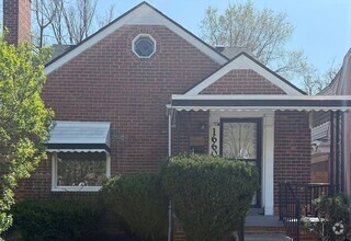 Building Photo - 16600 Mansfield St