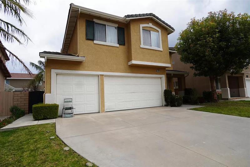 Foto principal - Fully Remodeled 3 Bedroom + Den and 3 Bath...