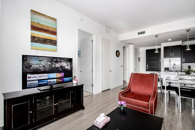 Building Photo - 1905 Holcombe Blvd