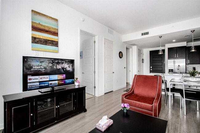 Building Photo - 1905 Holcombe Blvd