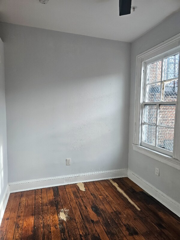 Foto del edificio - 2116 N Charles St