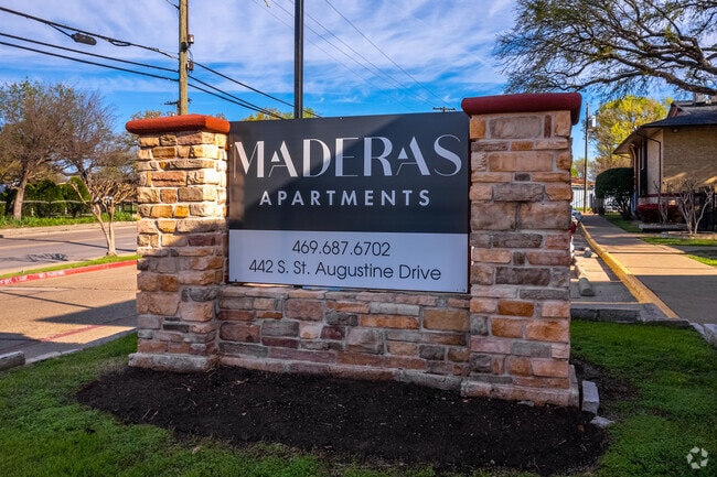 Signage - Maderas Apartments