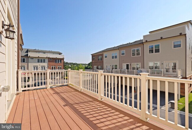 Foto del edificio - 9170 Kenway Ln