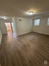 Building Photo - 805 W End Blvd