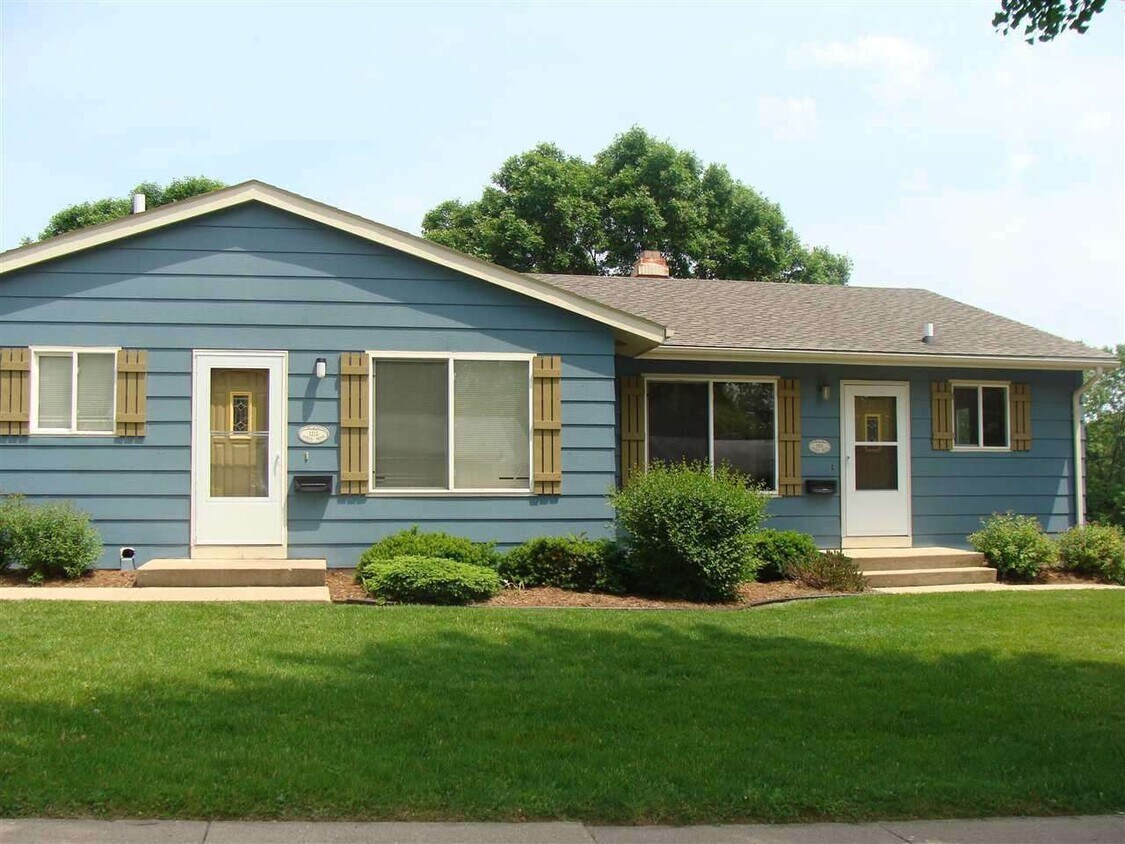 Primary Photo - 1315 Loreen Dr