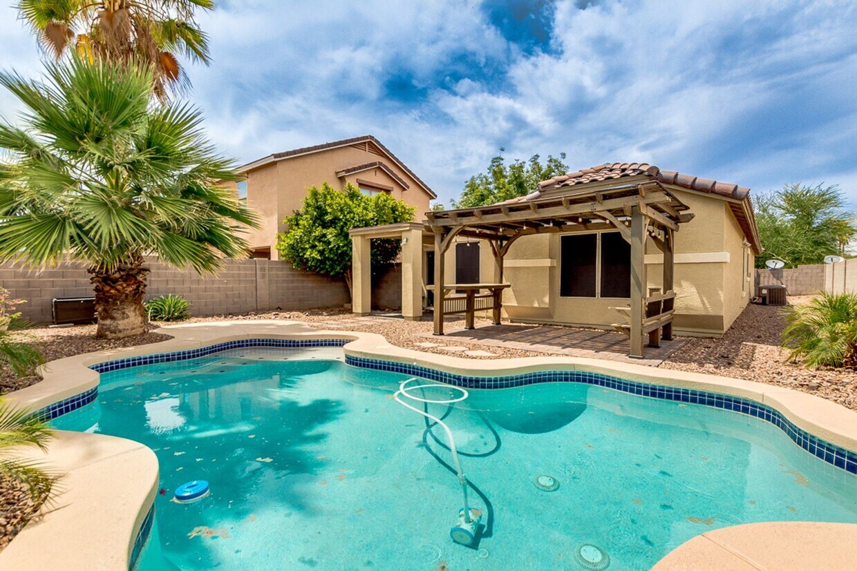 Primary Photo - House with Private Pool in Spectrum at Val...