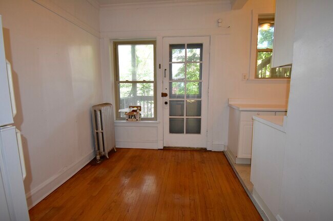 Foto del edificio - 6207 N Glenwood Ave