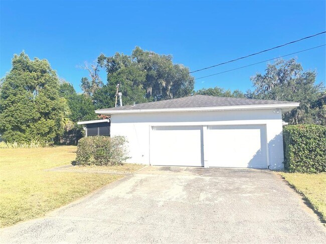 Building Photo - 290 W Ocala St