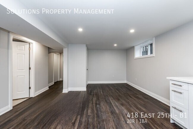 Photo du bâtiment - 2 Bedroom Basement Unit - Hamilton Mountain