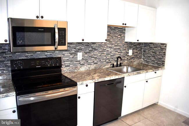 Building Photo - 7661 Arbory Ct