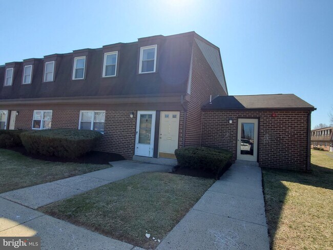 Building Photo - 1132 Kaye Ct