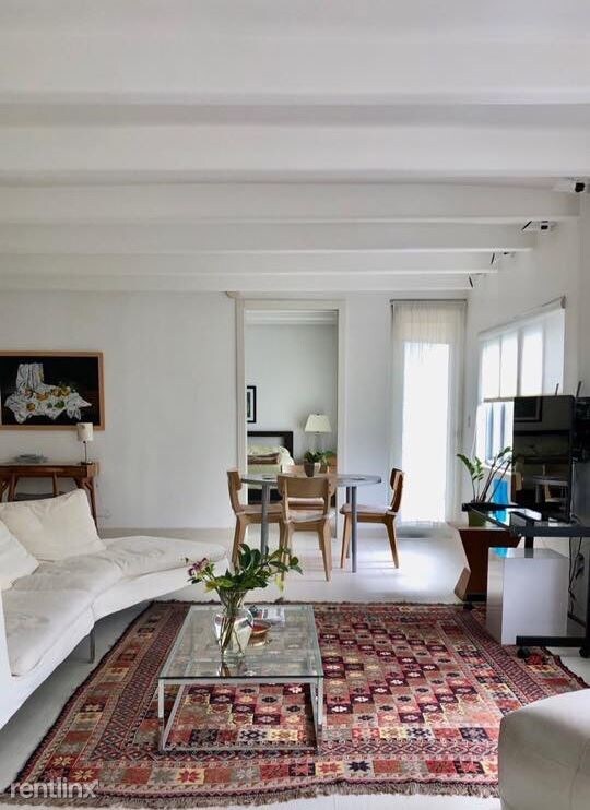 Primary Photo - 400 Collins Ave