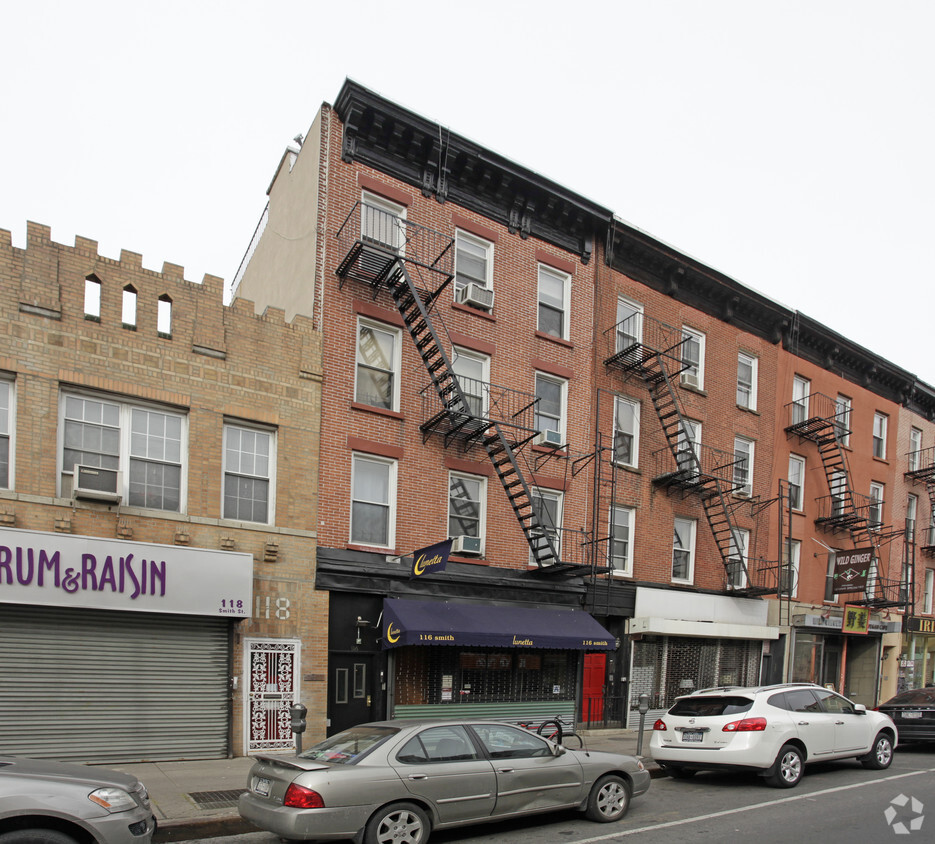 Primary Photo - 116 Smith St