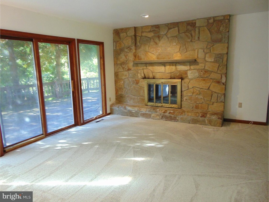 Primary Photo - 1175 Osborne Rd