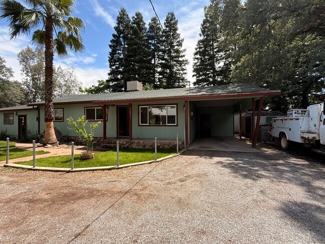 Building Photo - 2893 Reservoir Ln