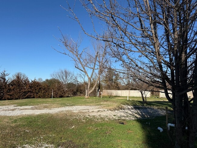 Building Photo - 3130 N Cardinal Rd