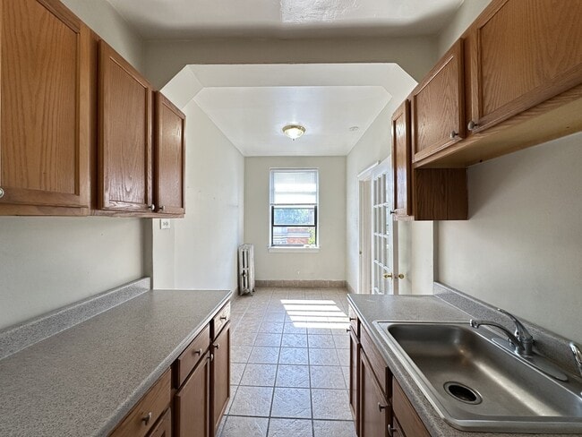 Building Photo - 4856 N Damen Ave