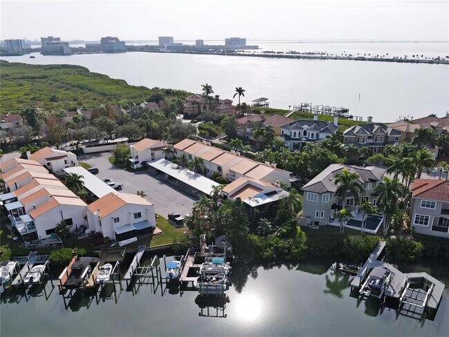 Foto del edificio - 8714 Cove Ct