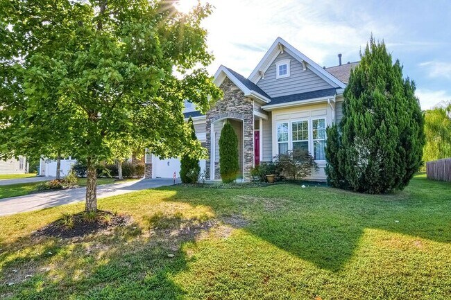 Foto del edificio - 1605 Morehead Hill Ct